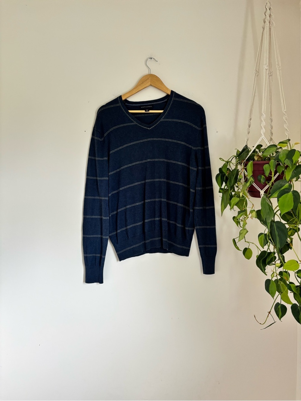 Banana Republic Silk Cotton Cashmere Luxury Blend Sweater - Picture 2 of 6